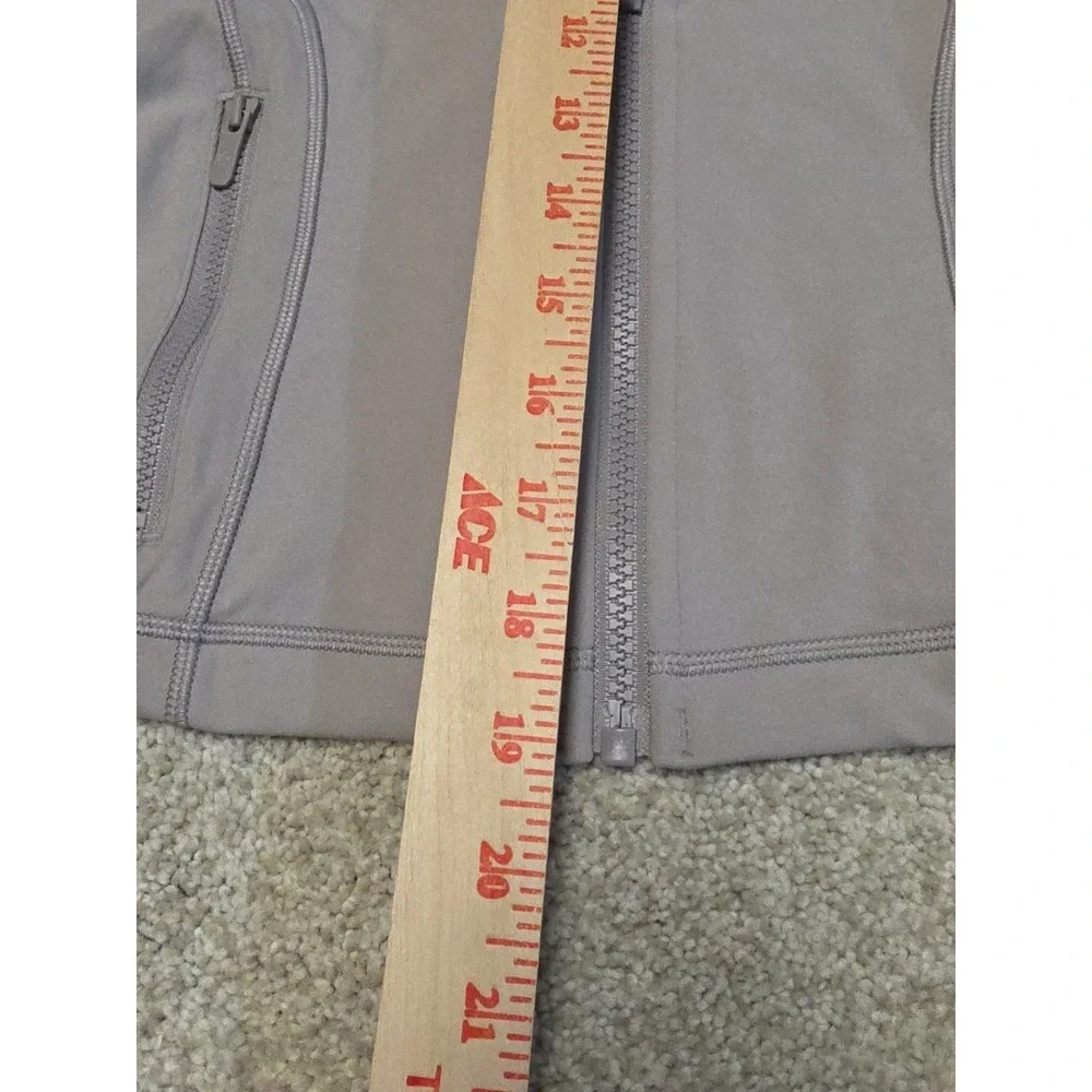 Lululemon Define Cropped Jacket Nulu Mauve Grey Sz 6 NWT Soft Thumbholes Gym - Picture 11 of 12